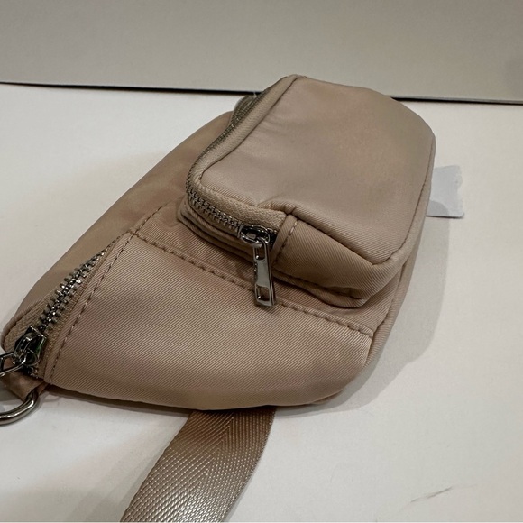 🤎Bershka Shoulder Bag - Tan (NWT)🤎 - Picture 6 of 11